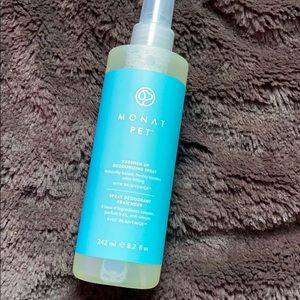 Monat PET freshen up deodorizing spray